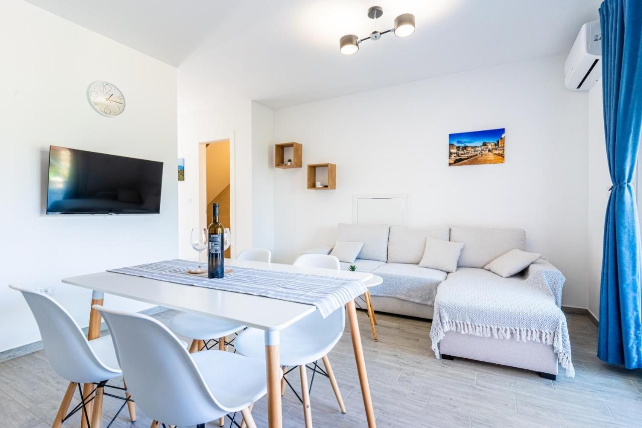 New 4 Star Apartment M&A In Town Cres Dış mekan fotoğraf